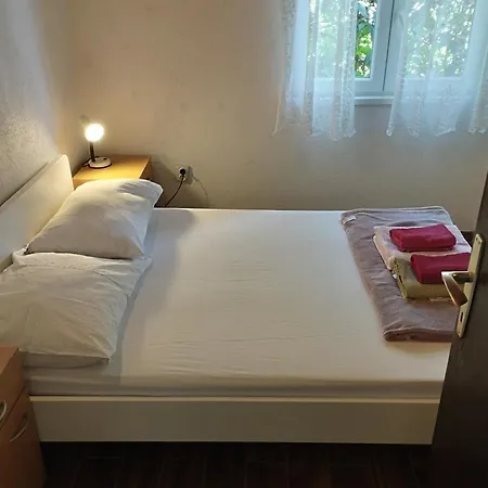 Villa Amarela Seget Vranjica
