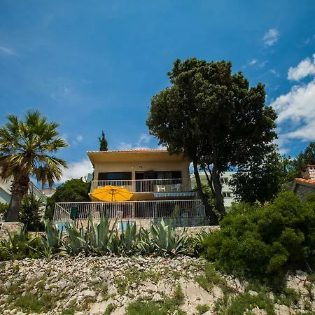 Villa Amarela Seget Vranjica