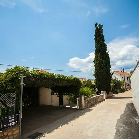 Amarela Villa Seget Vranjica