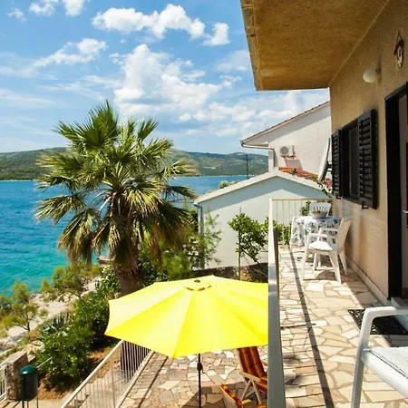 Amarela Seget Vranjica