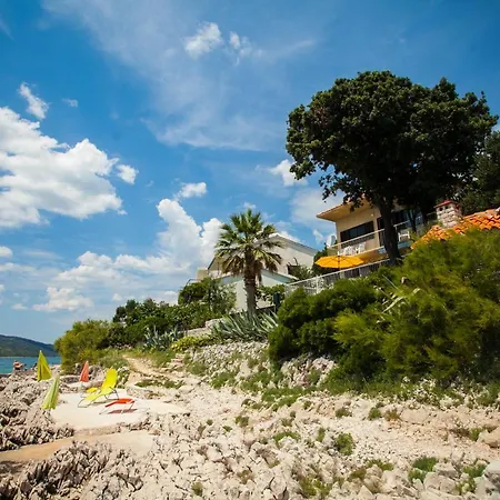 Amarela Villa Seget Vranjica