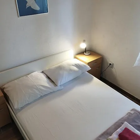 Villa Amarela Seget Vranjica